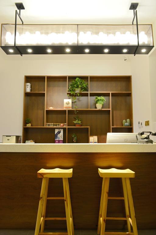 Hangzhou Puyu Travelling With Hotel Екстериор снимка