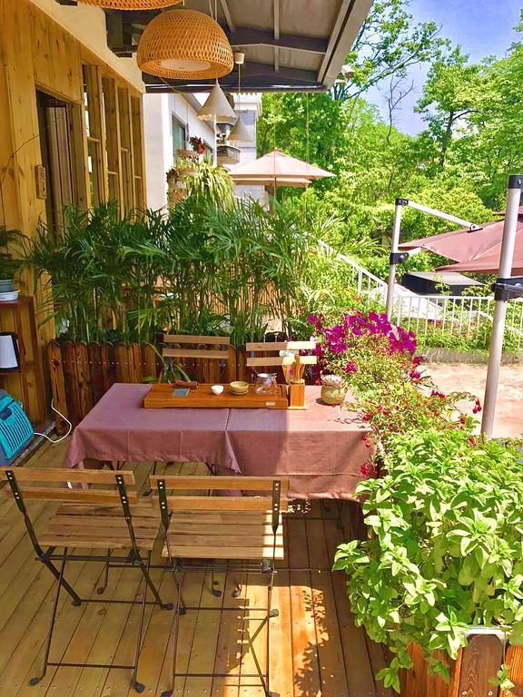 Hangzhou Puyu Travelling With Hotel Екстериор снимка