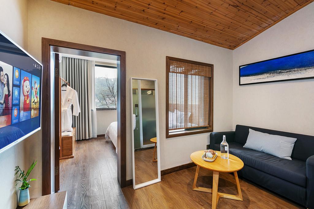 Hangzhou Puyu Travelling With Hotel Екстериор снимка